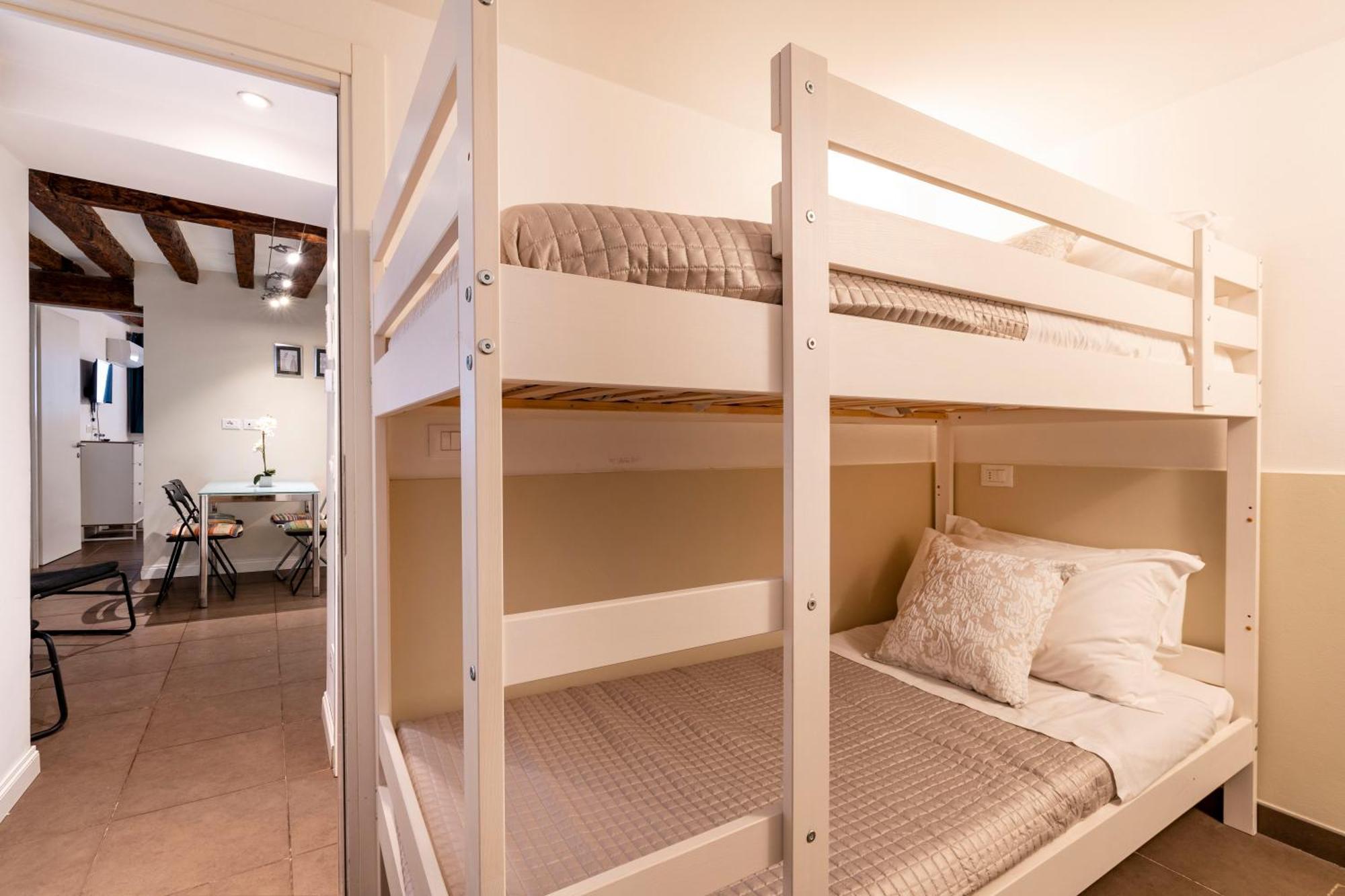 San Giacomo Pied-a-terre House By Wonderful Italy Apartament